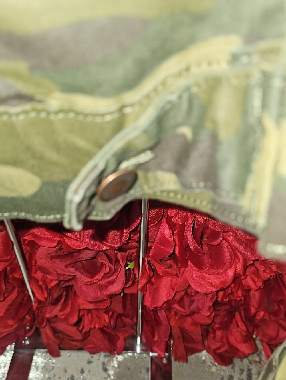 Judy Blue NWOT Olive Green Camo Jean Jacket Size Medium - Picture 10 of 11